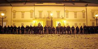Hours before hungary's footballers face germany in munich in their final euro 2020 group stage match, prime minister viktor orban has cancelled a visit to the game, german reports say. Orban Bezieht Neue Residenz Auf Der Burg Von Buda Ungarn Derstandard De International