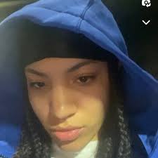 Mya Perry (@mya_1perry)