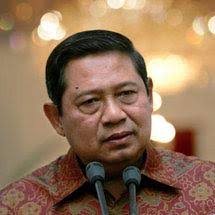 jubelten die Massen dem amtierenden Präsidenten Susilo <b>Bambang Yudhoyono</b> in <b>...</b> - Bambang-Yudhoyono_0