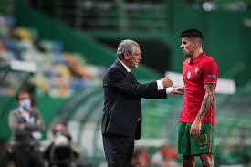 2008 wechselte er in die jugendabteilung von benfica lissabon und rückte 2014 aus der zweiten. Benfica Youth 2 On Twitter Senior Team Joao Cancelo Ruben Dias Bernardo Silva And Joao Felix Start Against Sweden