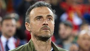 Still married to his wife elena cullell? Nach Funf Monaten Luis Enrique Wieder Spanischer Nationaltrainer Kicker