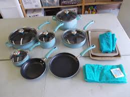 Paula deen pots and pans review have equally scaled and made this set one of the most awarded sets ever. Paula Deen Cookware Aqua Speckle Pattern New Kitchen Towels Moving Sale Wide Variety Of Household Items K Bid