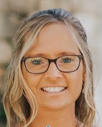 Lily Lindsey's Instagram, Twitter & Facebook