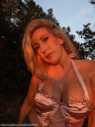 Lorelei Findss Official Social Fan Page | LoyalFans