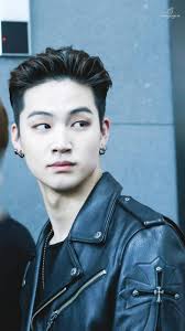 Got7's jb doesn't have to do much, even so much breathe, and his whole existence itself is already beautiful. Back Ø¯ÙˆÙ†ÙÙŠØª On Twitter Jb Long Hair Vs Short Hair