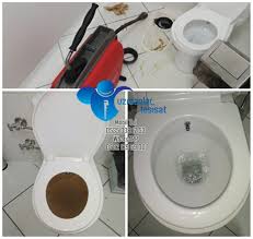 Klozet önünde 75 cm.den fazla bir haraket alanı bırakılması ve klozet ile duvar arasında 20cm.lik boşluk bulunması en idealidir. Klozet Tikanikligi Acma Tikaniklik Acma Uzmanlar Tesisat