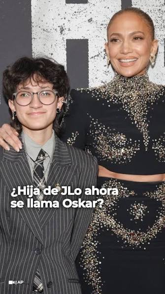 Yoamoazua01 | Jennifer Lopez volvió a convertirse en tema de conversación  en redes sociales luego de compartir una fotografía junto a su hijo Max,  fruto... | Instagram