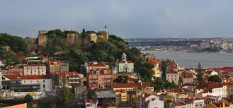 The fastest journey normally takes 1h. Sehenswurdigkeiten Und Aktivitaten Fur Einen Urlaub In Estoril Portugal