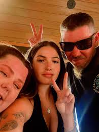 Unanderra Charcoal Chickens And Take-away