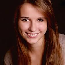 Stephanie Strehlow's Instagram, Twitter & Facebook