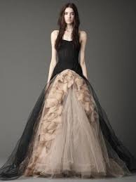 Vera Wang Joelle Size 4 Wedding Dress Oncewed Com Black Wedding Dresses Wedding Dresses Vera Wang Halloween Wedding Dresses