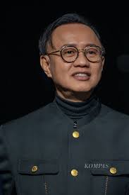 Eddy Betty, Tren Kebaya