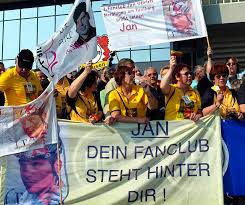 Bei einer bürgerversammlung präsentierte er die pläne für ein radsportzentrum. Die Jungsten Schlagzeilen Um Jan Ullrich Verstoren Auch Merdingen Merdingen Badische Zeitung