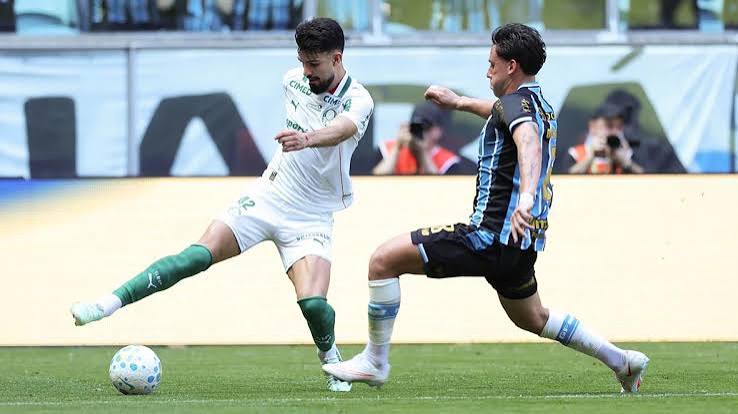 Palmeiras esbarra em Weverton e fica no 0 a 0 com o Gr&ecirc;mio na reestreia de Renato - AG&Ecirc;NCIA ESPORTE
