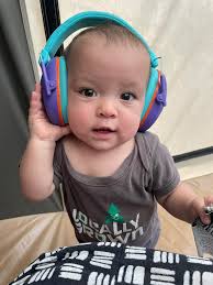 Kiddie pool and water balloon ideas for gathering