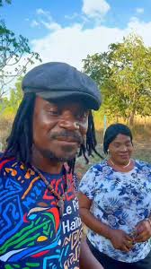 Pou Kisa mwen pa abandone? , Se paske mwen genyen omwen yon konbitè nan  chak depatman ki ap enspire mwen, fè mwen kenbe espwa. , Mwen te vizite  Remise Belizaire sou efò ke li ap fè ak ekip li Pou dote ...