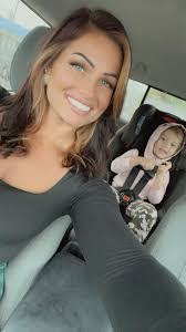 Angela Schwindt's Instagram, Twitter & Facebook