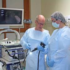 .innere medizin, inselspital bern weil universitäre medizin mit hochspezialisierter medizin assoziiert wird, haben entscheidungsträger oft mühe, die bedeutung der allgemeinen inneren medizin. Inselklinik Fohr Amrum Neue Gerate Ermoglichen Einen Besseren Einblick Ins Innere Der Patienten Klinikum Nordfriesland