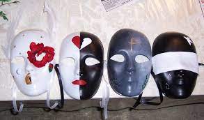 Real romance is grandpa and grandpa growing old toogether. Romeo And Juliet Masks Juliet Romeo And Juliet Romeo