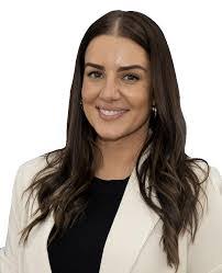 Caitlin Carson's Instagram, Twitter & Facebook