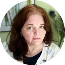 Fiona Alexander's Instagram, Twitter & Facebook