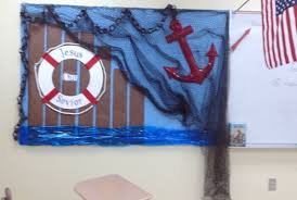 In small doses, yellow can be effective in maintaining students' awareness in the classroom. The Top Color Schemes For A School Classroom Owlcation