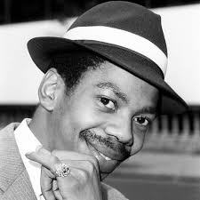 Does anyone remember a male singer named Prentice or Prentis from Long  Island?