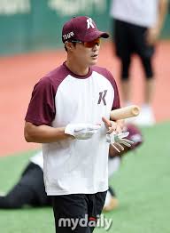 히어로즈를 이끄는 중심이 된, 김하성&이정후!ㅣ큠터뷰 #9. ê¹€í•˜ì„± 7ë²ˆ 2ë£¨ìˆ˜ë¡œ ë›°ë‚˜ ç¾Žì „ë§ 2021ë…„ Sd ë¼ì¸ì—…ì€ ë„¤ì´íŠ¸ë‰´ìŠ¤