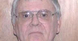 Derald Dollarhide's Instagram, Twitter & Facebook