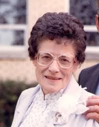 Corinne Whitley's Instagram, Twitter & Facebook