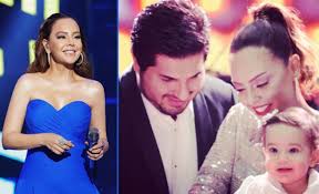 Ebru gündeş ve kızı alara zarrab bodrum'da derya ayaydın'ın mangal partisine katıldı. Ebru Gundes In Kizi Buyudu Annesine Benzerligiyle Sasirtiyor Gundem