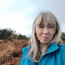 Julie Buchan's Instagram, Twitter & Facebook