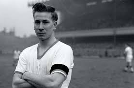 Joueurs de foot footballeur sportif meilleurs joueurs de football football arsenal football mondial coiffures de foot robert lewandowski fc bayern munich. Les 100 Joueurs Qui Ont Marque Le Foot Anglais So Foot Com