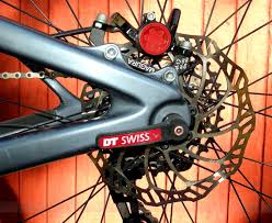 Disc brakes have become widely used for mountain biking because they provide effective stopping power in wet conditions. Tech Tuesday Silence That Squeaky Disc Brake Pinkbike