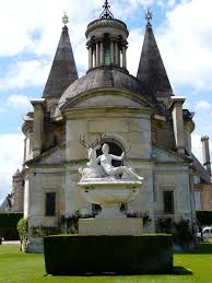 The Statue Of Diana At Chateau Anet In Normandy Burg Frankreich Franzosisch