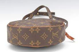 Louis vuitton leather small bag £615 £615. Louis Vuitton Vintage Monogram Canvas Round Crossbody Bag By French Company 09 05 14 Sold 327 75