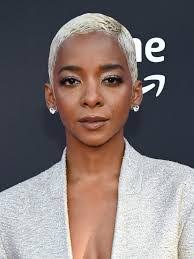 Kara Young's Instagram, Twitter & Facebook