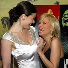 Live at radio city (2014) world tour (2015) idina world tour (2017) idina menzel: Idina Menzel And Kristin Chenoweth Pictures Popsugar Celebrity