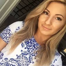 Teresa Barr's Instagram, Twitter & Facebook