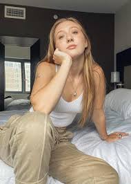 Jordan Burton - Free nude pics, galleries & more at Babepedia