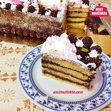 hazir puding ile hazirlanan pasta tarifimizi kisa zamanda hazirlamak icin pasta keki ve krem santiyi bir gece onceden hazirlayabilir pasta gida pasta tarifleri