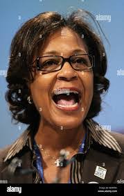 Arlene Holt's Instagram, Twitter & Facebook