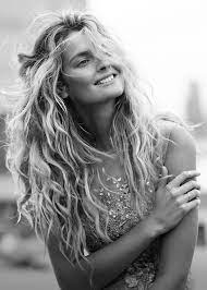 Named after the waves that can form following a dip in the sea and a prolonged sunbathing session, beach hair is the epitome of california surfer girl cool. 7 Tips For Perfect Beachy Waves At Home