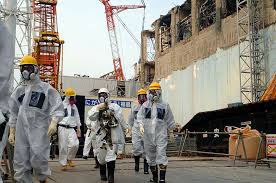 Ini adalah bencana nuklir terburuk di dunia sejak insiden meledaknya pembangkit listrik tenaga sementara di fukushima, hanya 16 persen yang mendukung pengaktifan kembali reaktor nuklir. Belajar Dari Tragedi Nuklir Fukushima