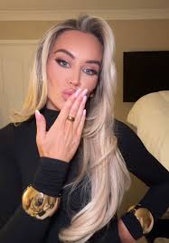 Does Samantha Kenny Have A Kid