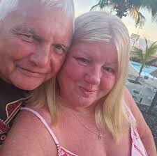 Any ideas a restaurant for breakfast close to empire state building please.  Many thanks.