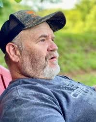 Darrell Beaver's Instagram, Twitter & Facebook