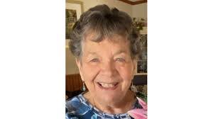 Donna Putnam's Instagram, Twitter & Facebook