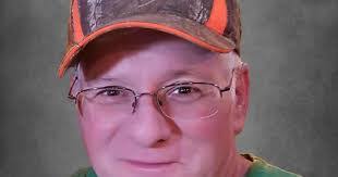 Mark Wunder's Instagram, Twitter & Facebook