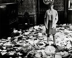 Résultat de recherche d'images pour "fahrenheit 451"